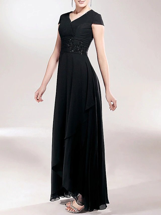 Sheath / Column Mother of the Bride Dress Little Black Dress V Neck Asymmetrical Chiffon Short Sleeve with Ruched Beading Appliques