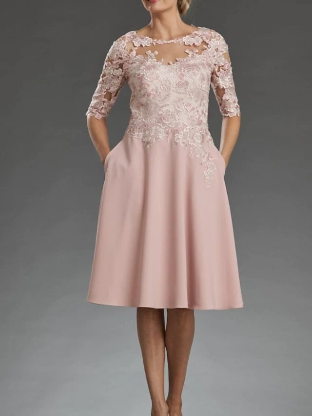 A-Line Mother of the Bride Dress Elegant Jewel Neck Knee Length Chiffon Lace Half Sleeve with Appliques