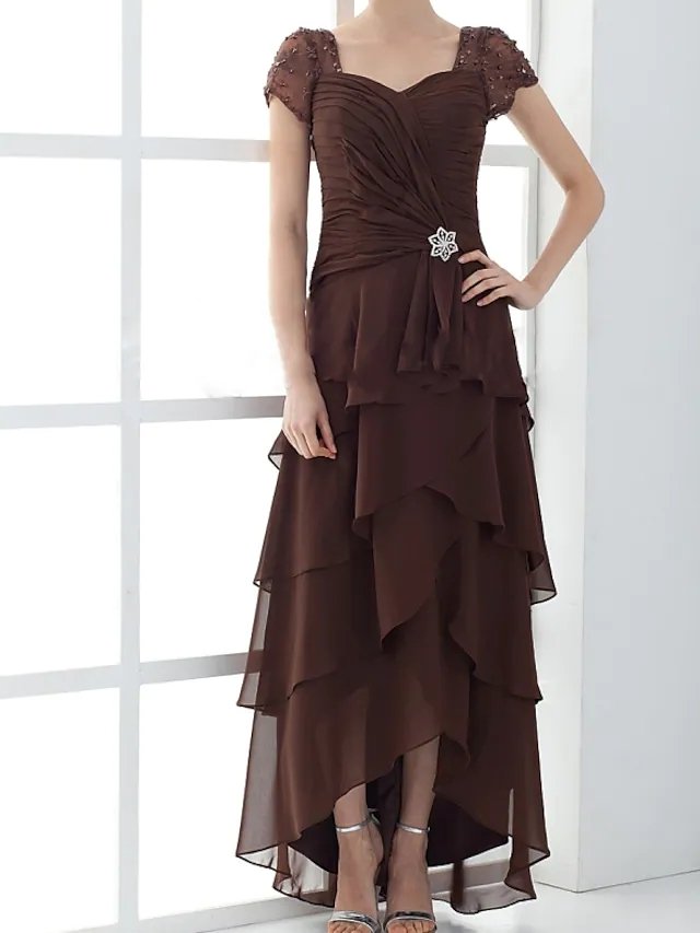 A-Line Mother of the Bride Dress Elegant Square Neck Floor Length Chiffon Short Sleeve with Cascading Ruffles Ruching