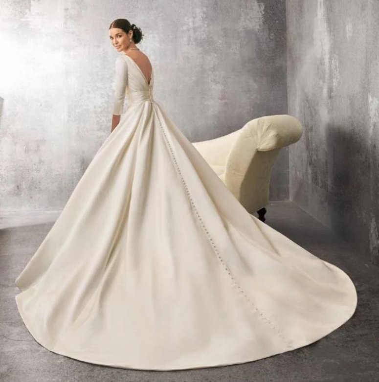 Backless Wedding Dresses Ball Gown V-neck 3/4 Sleeves Satin Boho Wedding Gown Bridal Dresses