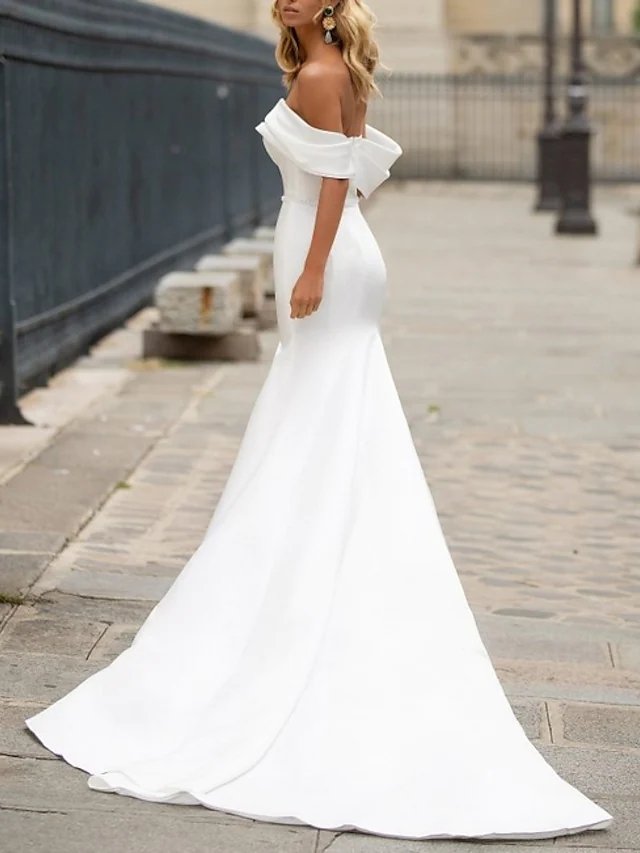 Mermaid / Trumpet Wedding Dresses Off Shoulder Court Train Satin Short Sleeve Romantic Plus Size Modern with Bow(s)