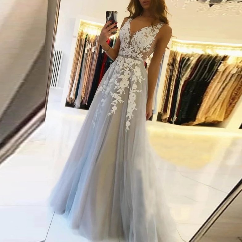 Silver Prom Dresses A-line V-neck Tulle Appliques Beaded Dubai Saudi Arabic Long Robe De Soiree Prom Gown Evening Dresses