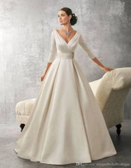 Backless Wedding Dresses Ball Gown V-neck 3/4 Sleeves Satin Boho Wedding Gown Bridal Dresses