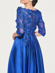A-Line Mother of the Bride Dress Elegant V Neck Floor Length Lace Satin 3/4 Length Sleeve with Pleats Appliques