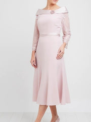 A-Line Mother of the Bride Dress Elegant Jewel Neck Tea Length Lace Satin Long Sleeve with Pleats Beading