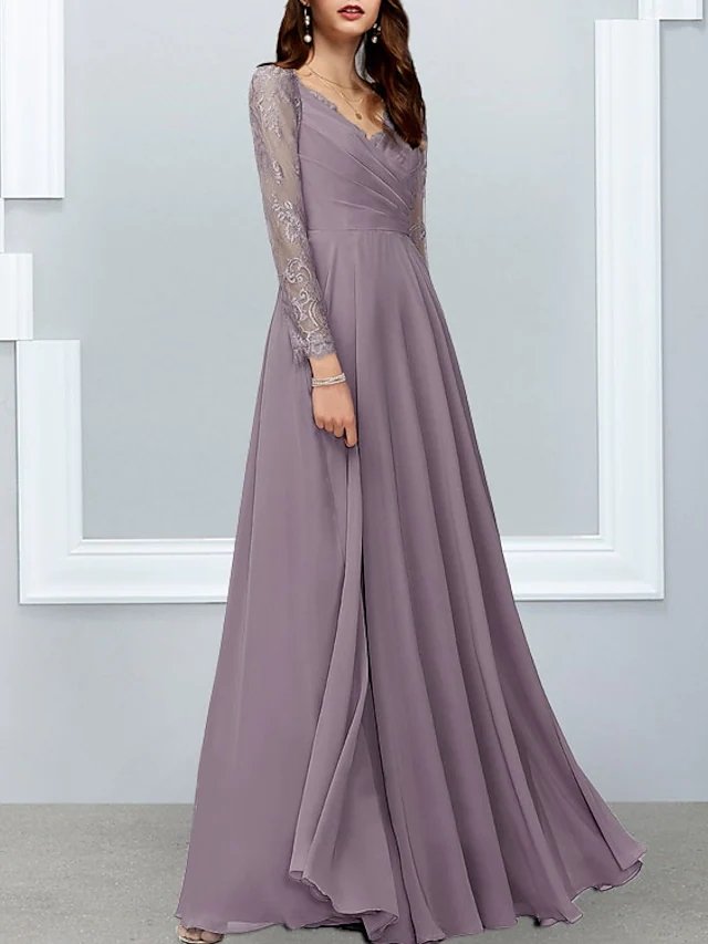 A-Line Mother of the Bride Dress Elegant V Neck Floor Length Chiffon Lace Long Sleeve with Lace Appliques