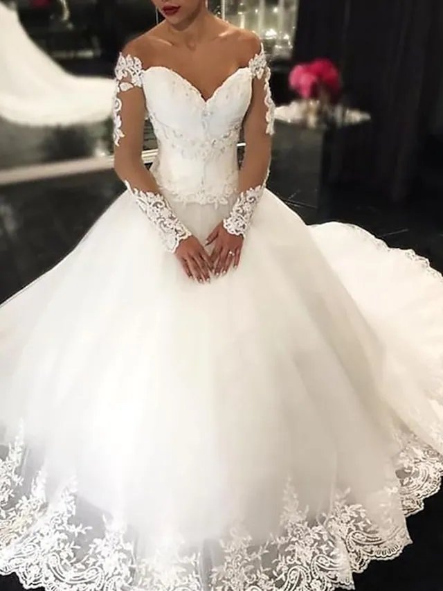 Princess Ball Gown Wedding Dresses Off Shoulder Court Train Lace Tulle Long Sleeve Formal Romantic Luxurious with Pleats Appliques