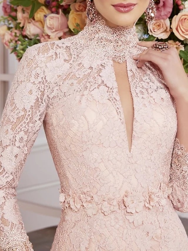 Sheath / Column Mother of the Bride Dress Plus Size High Neck Knee Length Lace 3/4 Length Sleeve with Appliques