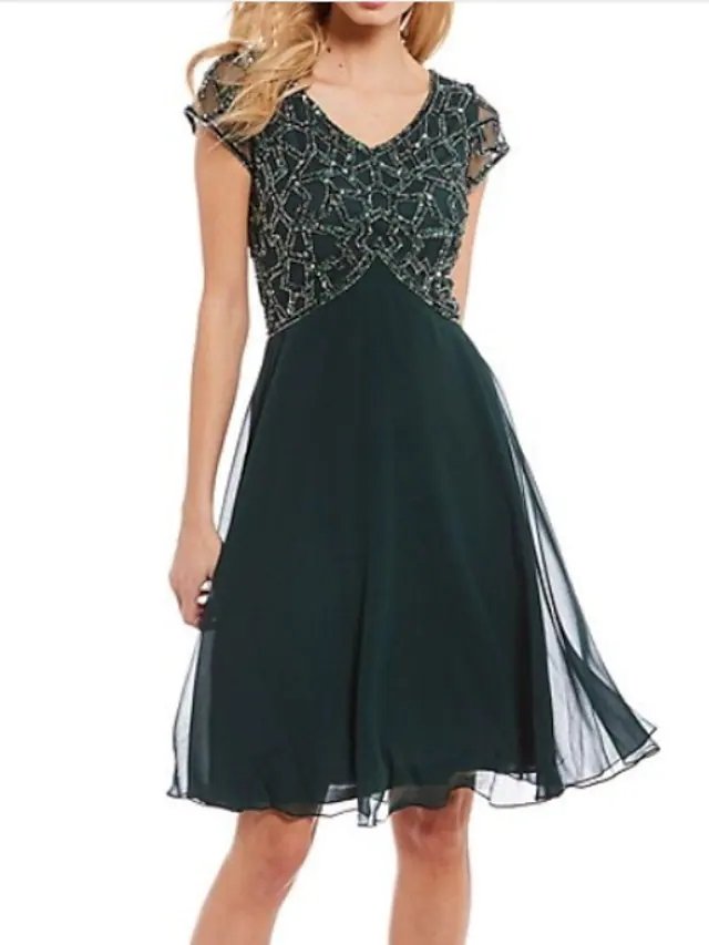 A-Line Mother of the Bride Dress Plus Size V Neck Knee Length Chiffon Short Sleeve with Beading Ruching