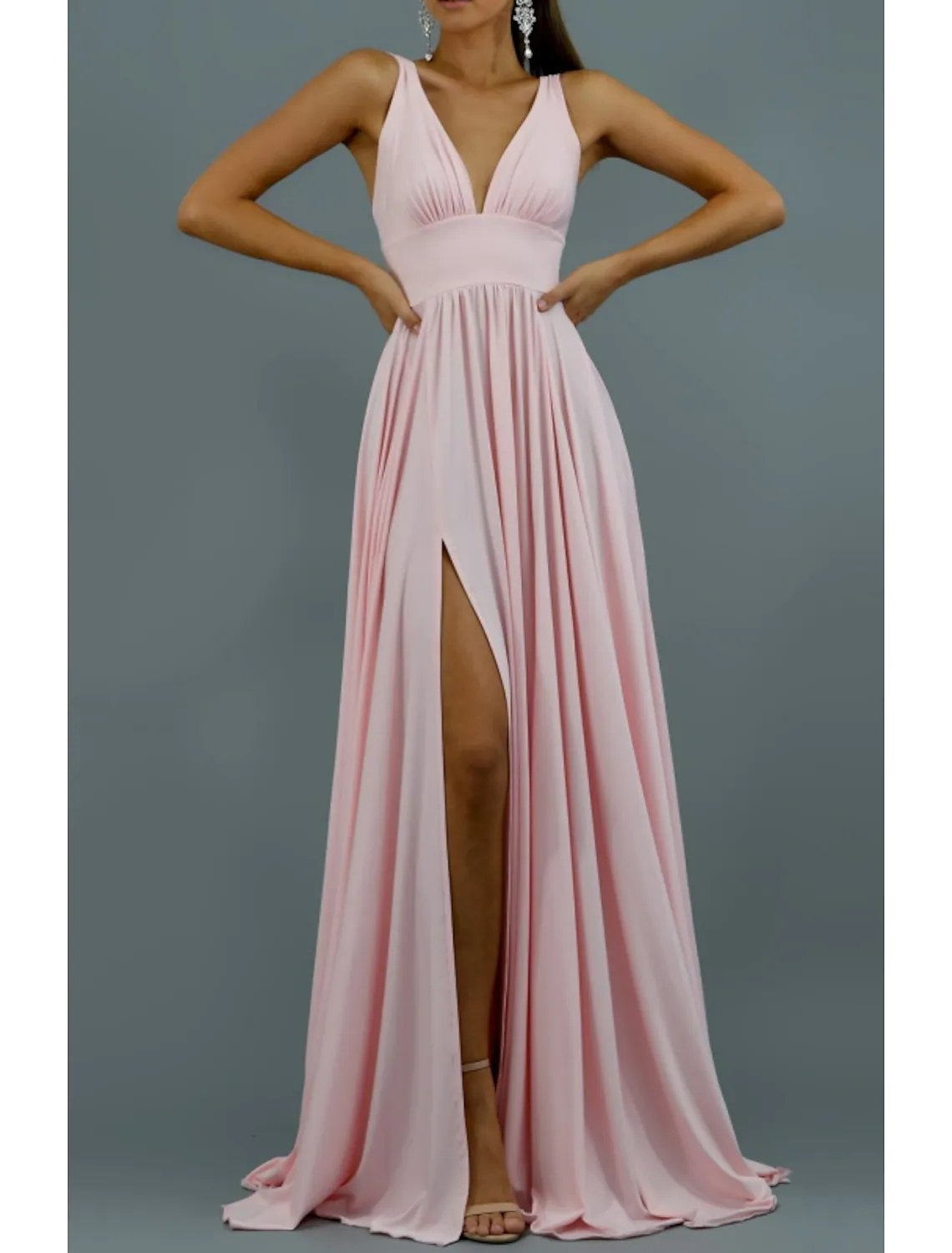 A-Line Bridesmaid Dress V Neck Sleeveless Elegant 2022