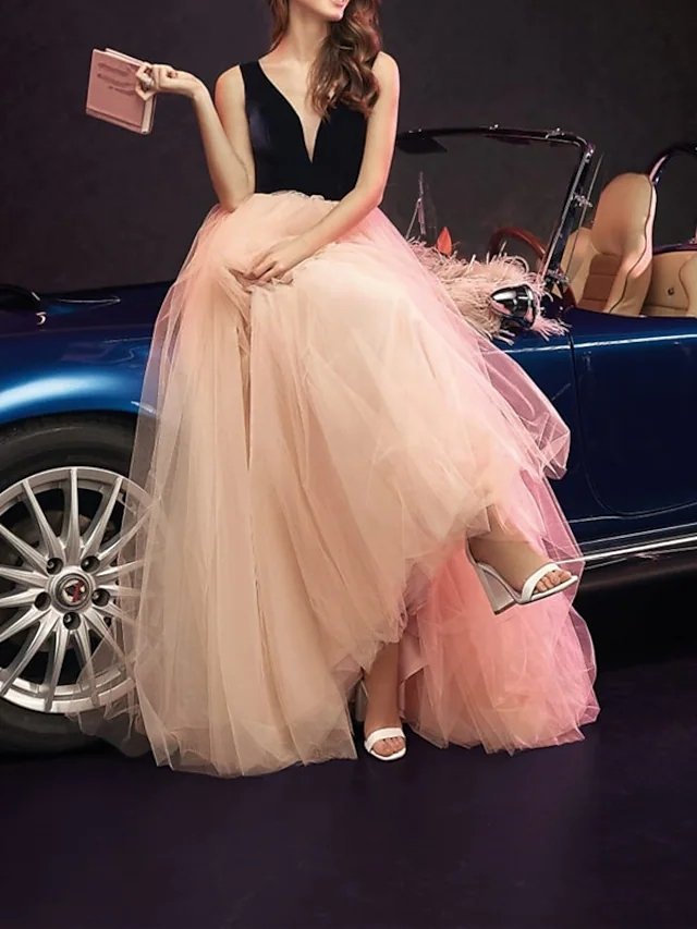 A-Line Minimalist Color Clash Quinceanera Prom Dress V Neck Sleeveless Floor Length Tulle Velvet with Sleek Pleats