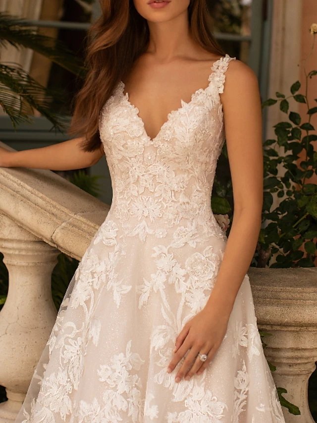 A-Line Wedding Dresses V Neck Court Train Lace Tulle Sleeveless Formal Plus Size with Lace Insert Appliques