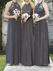A-Line Bridesmaid Dress Halter Neck Sleeveless Elegant Floor Length Chiffon / Lace with Pleats / Appliques