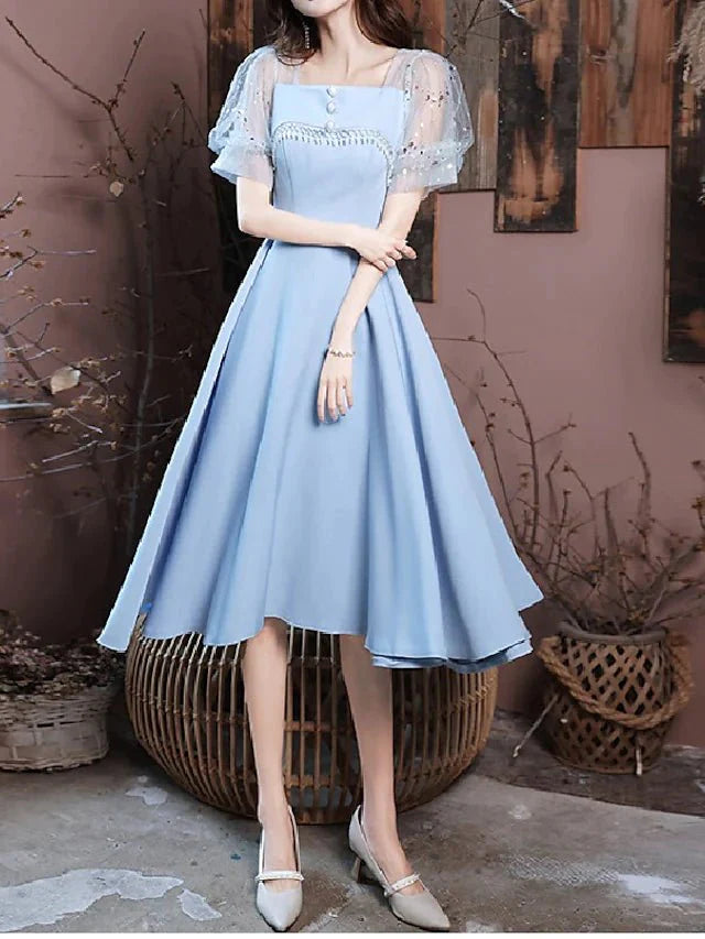 A-Line Bridesmaid Dress Square Neck Short Sleeve Elegant Knee Length Satin with Buttons / Pleats