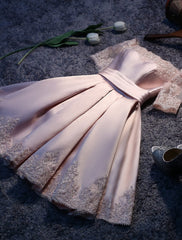 A-Line Bridesmaid Dress Off Shoulder Short Sleeve Elegant Short / Mini Satin with Lace
