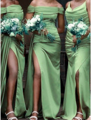 Sheath / Column Bridesmaid Dress V Neck / Off Shoulder Sleeveless Elegant Sweep / Brush Train Charmeuse with Split Front / Solid Color