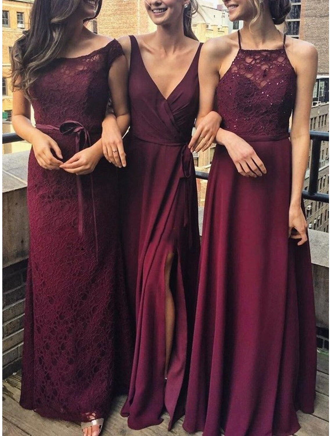 Sheath / Column Bridesmaid Dress Halter / V Neck / Jewel Neck Sleeveless Elegant Floor Length Chiffon / Lace with Split Front / Solid Color