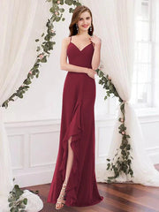 Sheath / Column Bridesmaid Dress V Neck Sleeveless Elegant Floor Length Chiffon with Pleats / Split Front