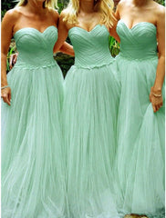 A-Line Bridesmaid Dress Sweetheart Neckline Sleeveless Elegant Floor Length Tulle with Pleats / Solid Color